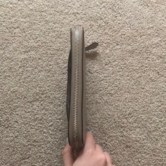 SOLD - Picture 4 of 8